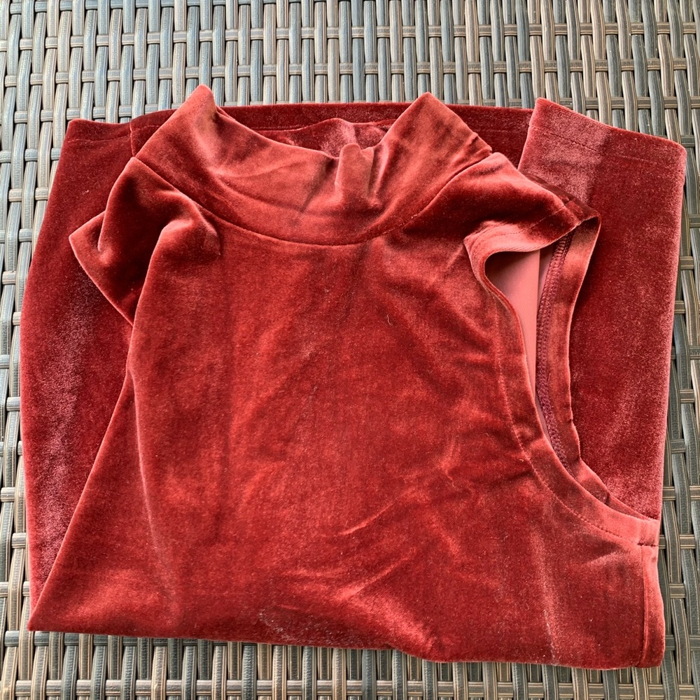 J crew XS velvet sleeveless shirt